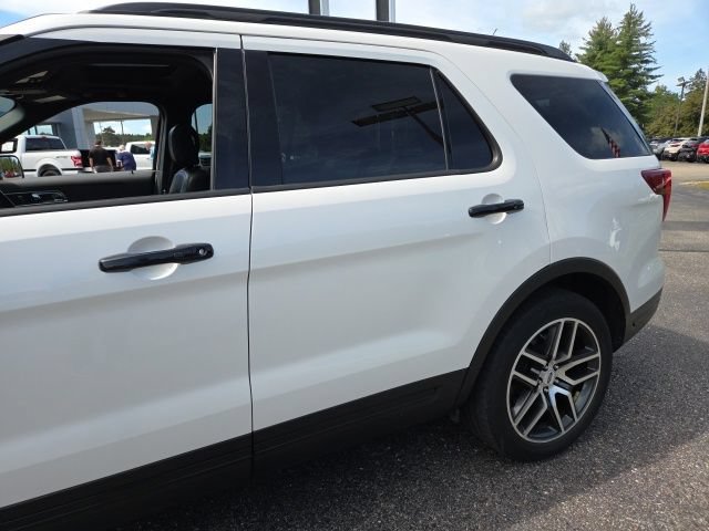 Used 2018 Ford Explorer Sport AWD/4WD image 39