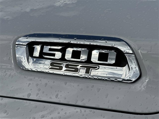 Used 2025 RAM 1500 Laramie image 31