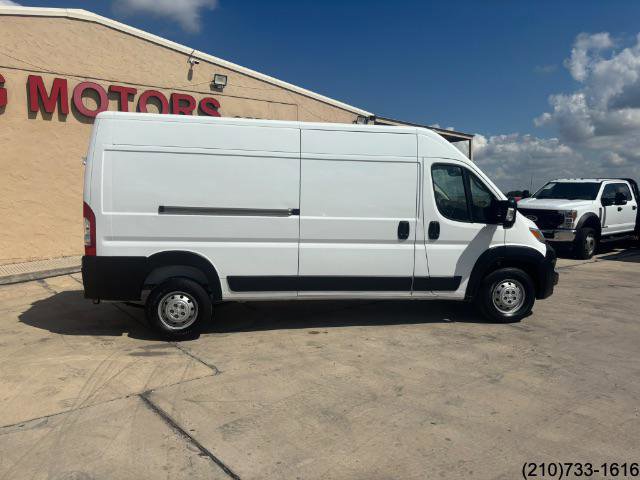 Used 2023 RAM ProMaster 2500 image 8