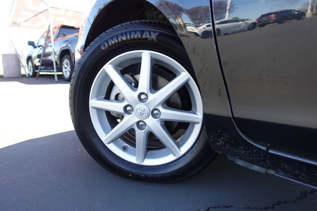 Certified 2016 Toyota Prius C Three image 11