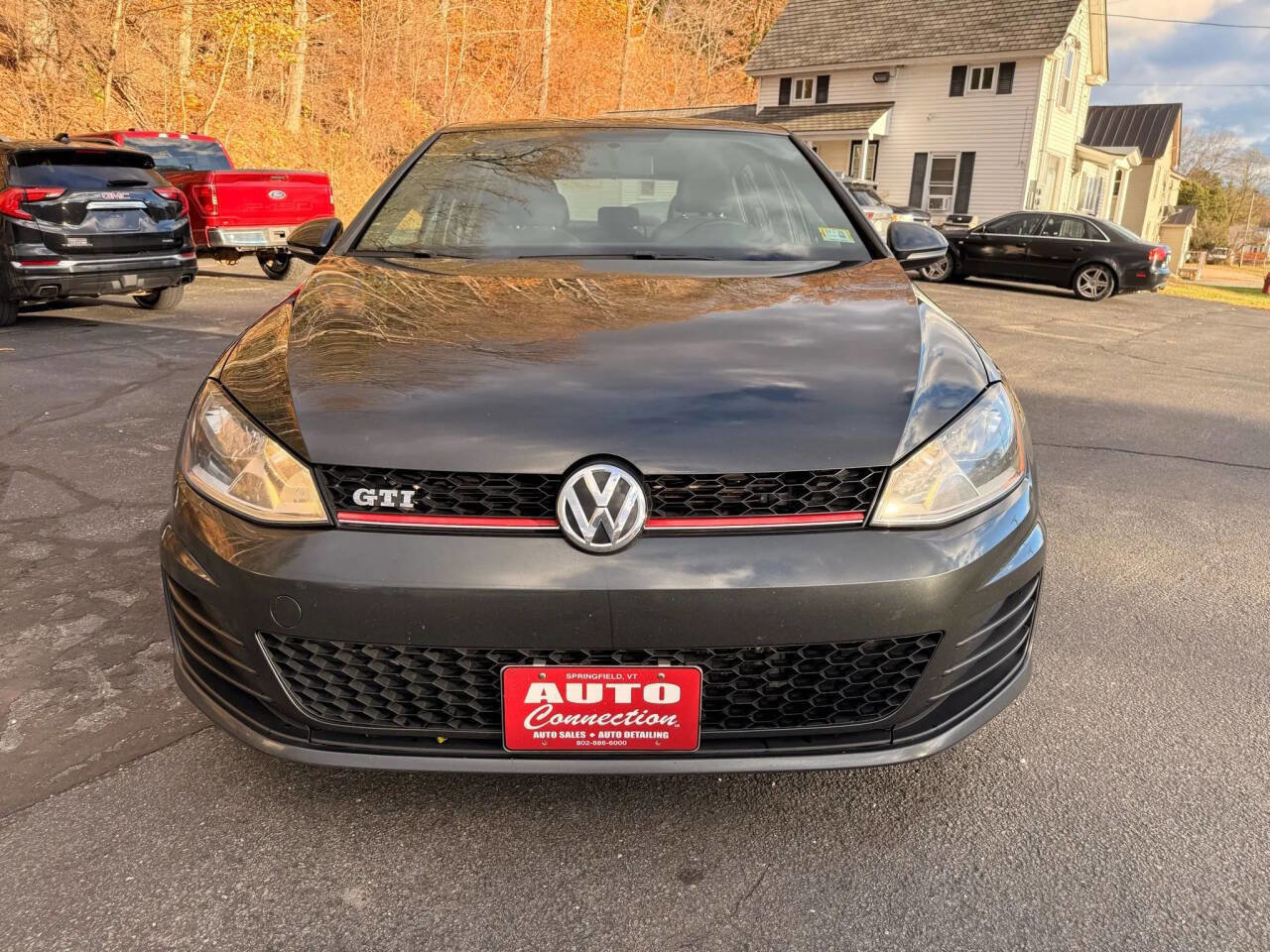 Used 2017 Volkswagen GTI S image 2
