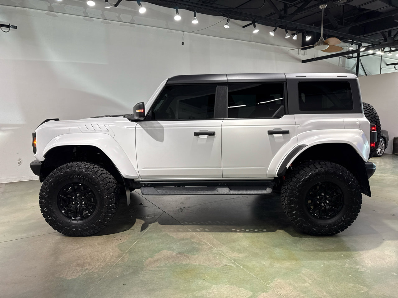 Used 2023 Ford Bronco Raptor image 4