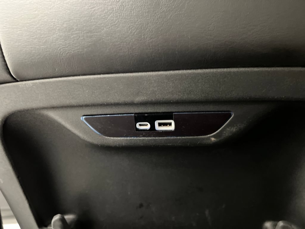Used 2025 Chrysler Pacifica Select FWD image 30