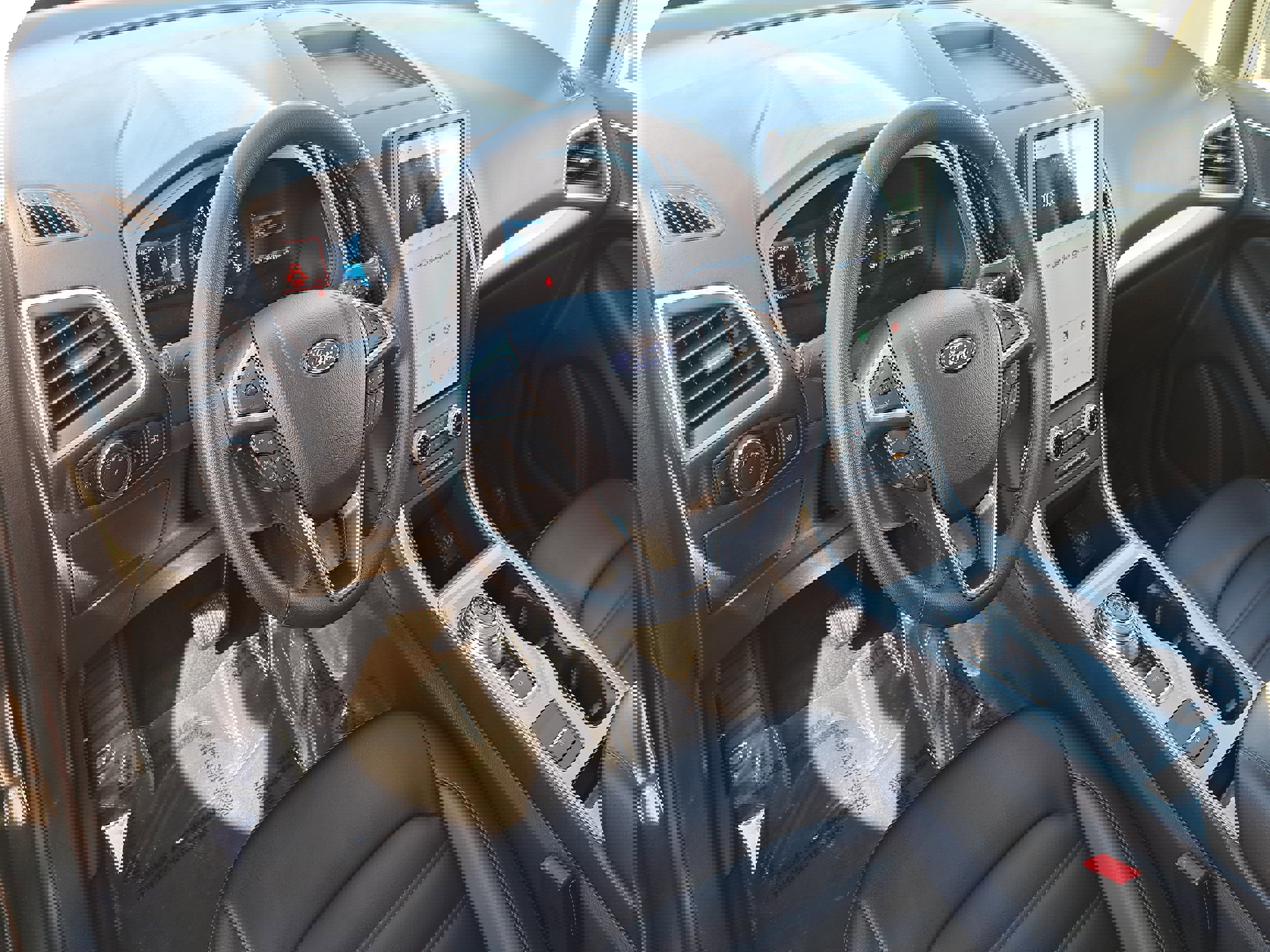 Used 2024 Ford Edge SEL image 15