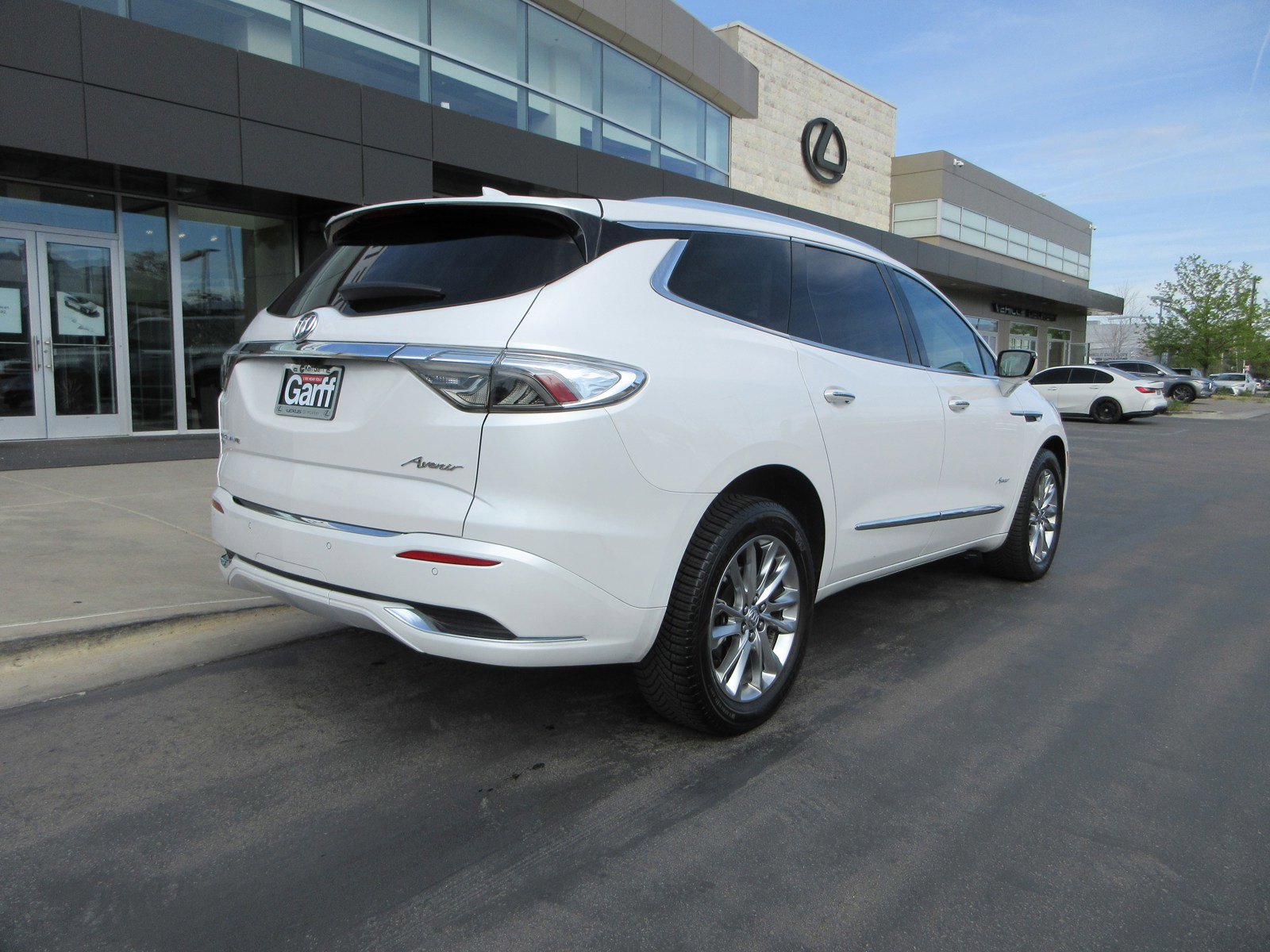Used 2023 Buick Enclave Avenir w/ Trailering Package, 5000 lbs. image 11