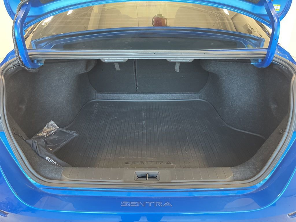 Used 2024 Nissan Sentra SV w/ SV Premium Package image 26