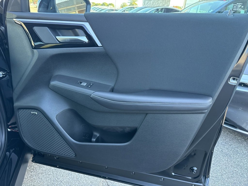 New 2025 Mitsubishi Outlander ES image 33