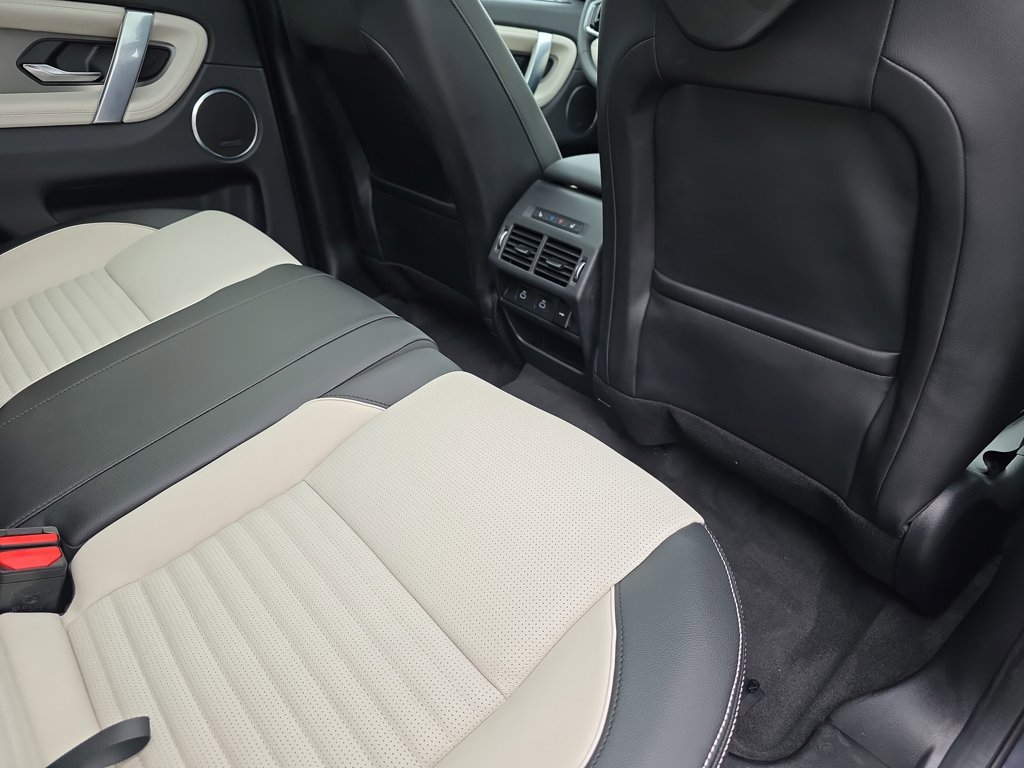 New 2026 Land Rover Discovery Sport Landmark AWD/4WD image 11