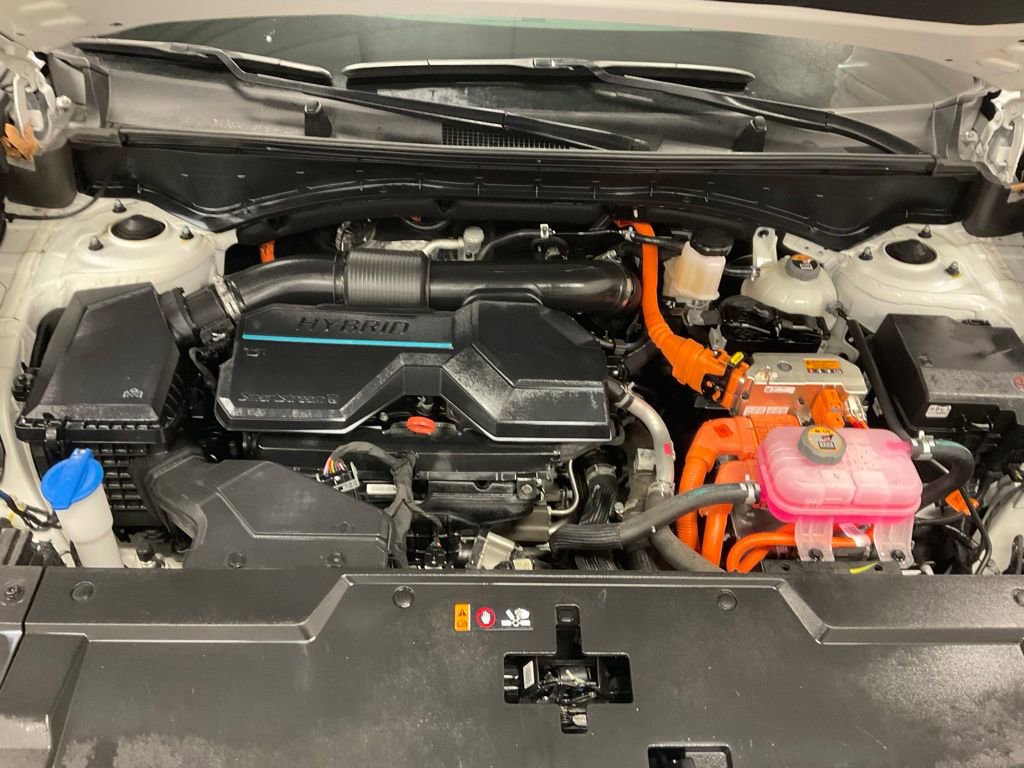 Used 2024 Hyundai Santa Fe Limited image 9