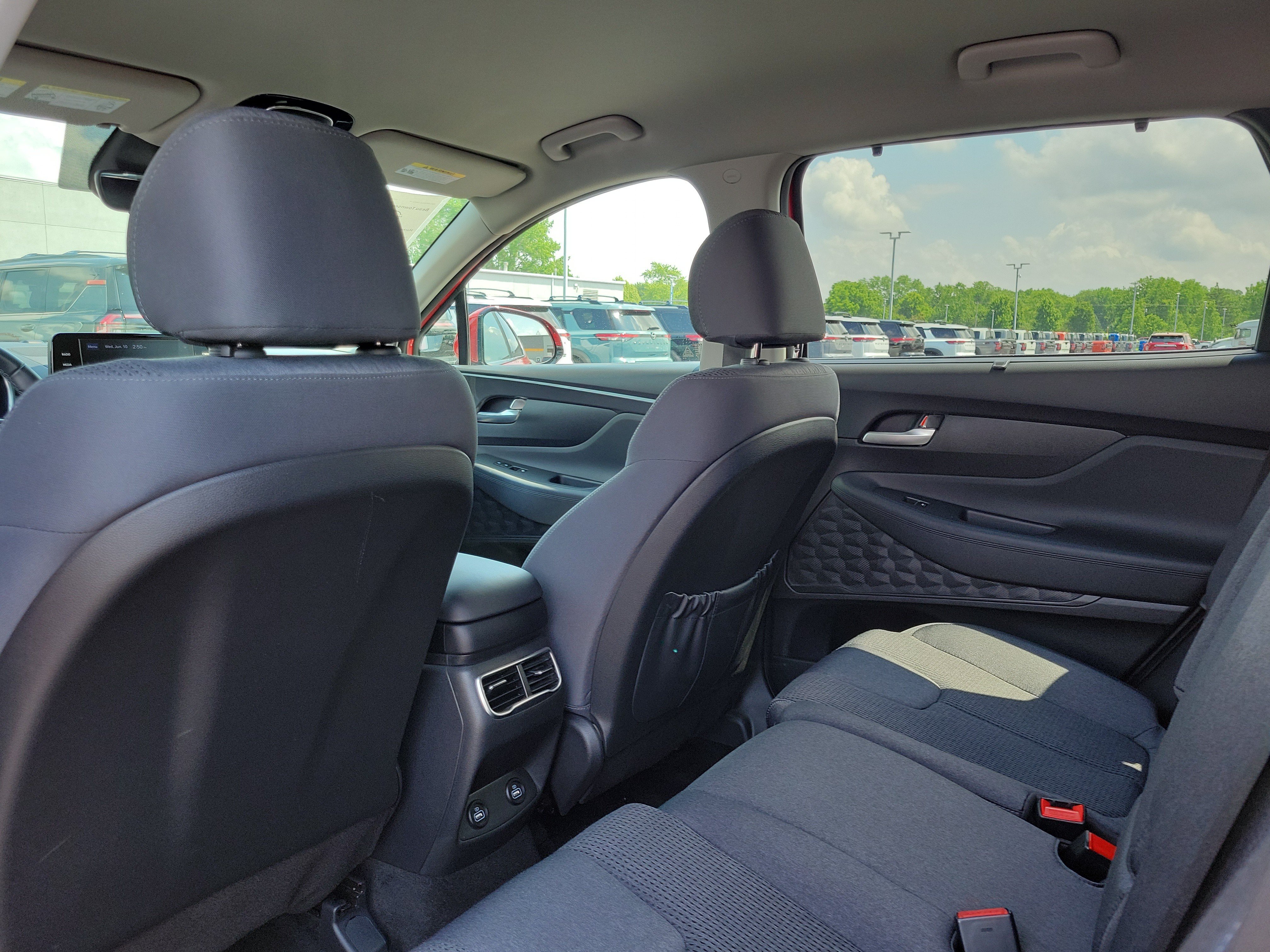 Used 2021 Hyundai Santa Fe SEL w/ Convenience Package FWD image 14