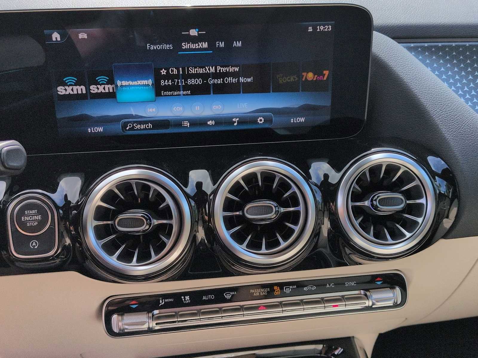 Certified 2026 Mercedes-Benz GLA 250 4MATIC image 29