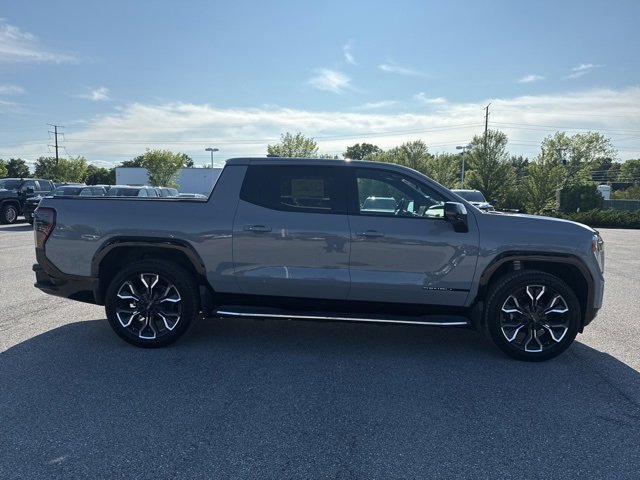 New 2024 GMC Sierra EV Denali image 7