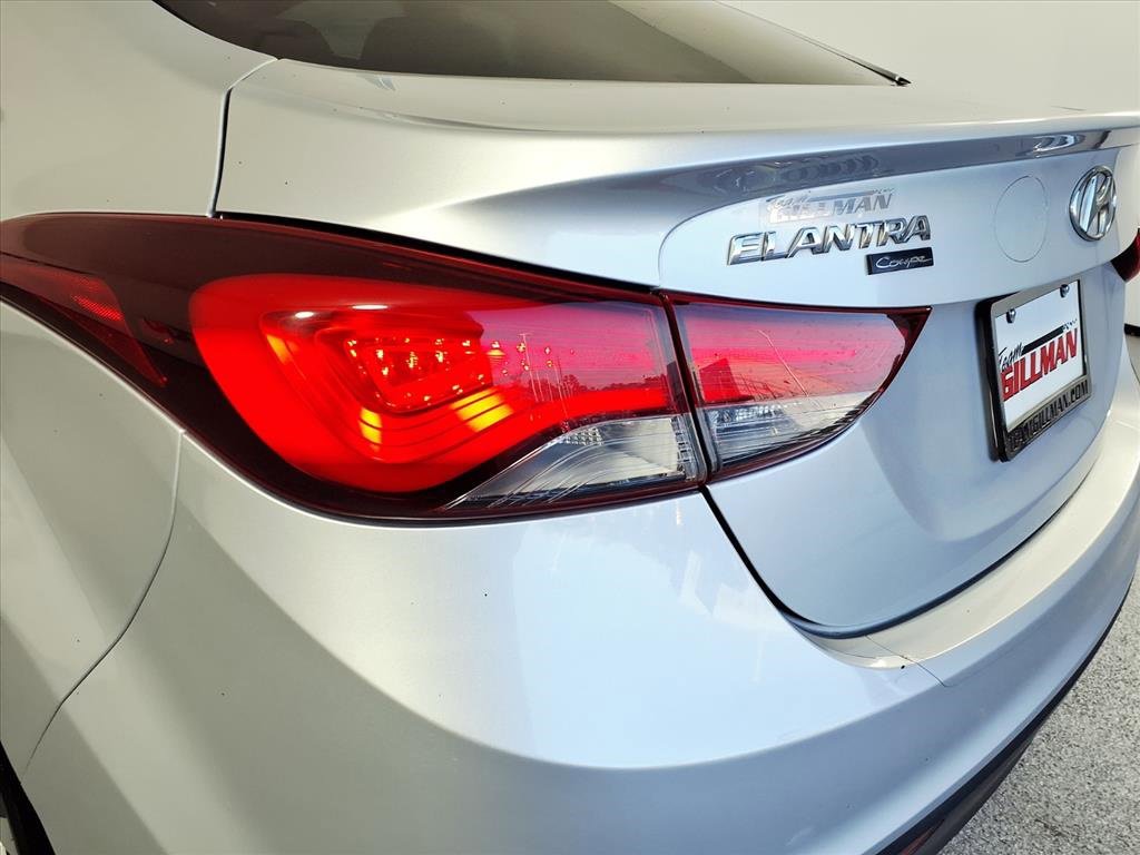Used 2014 Hyundai Elantra w/ Option Group 2 image 11
