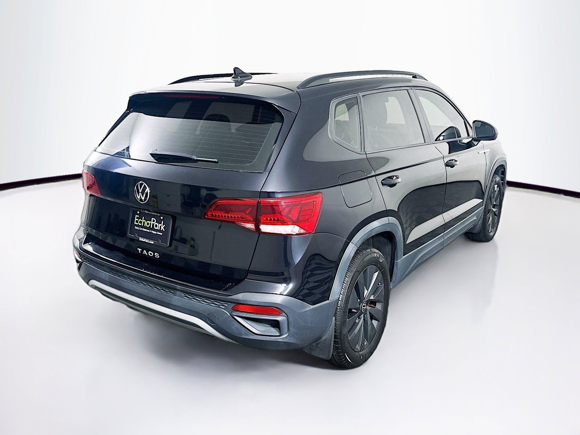 Used 2022 Volkswagen Taos S FWD image 9