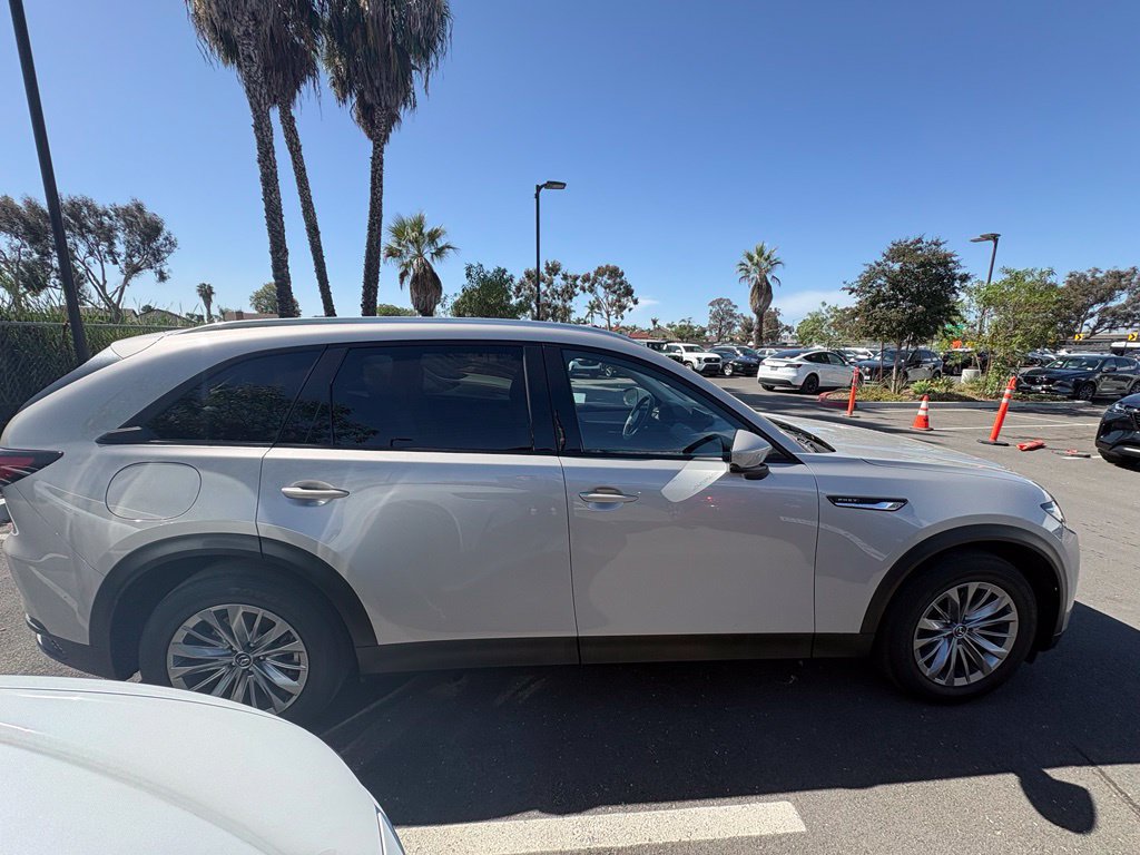 Used 2024 MAZDA CX-90 Plug-In Hybrid w/ Preferred AWD/4WD image 5