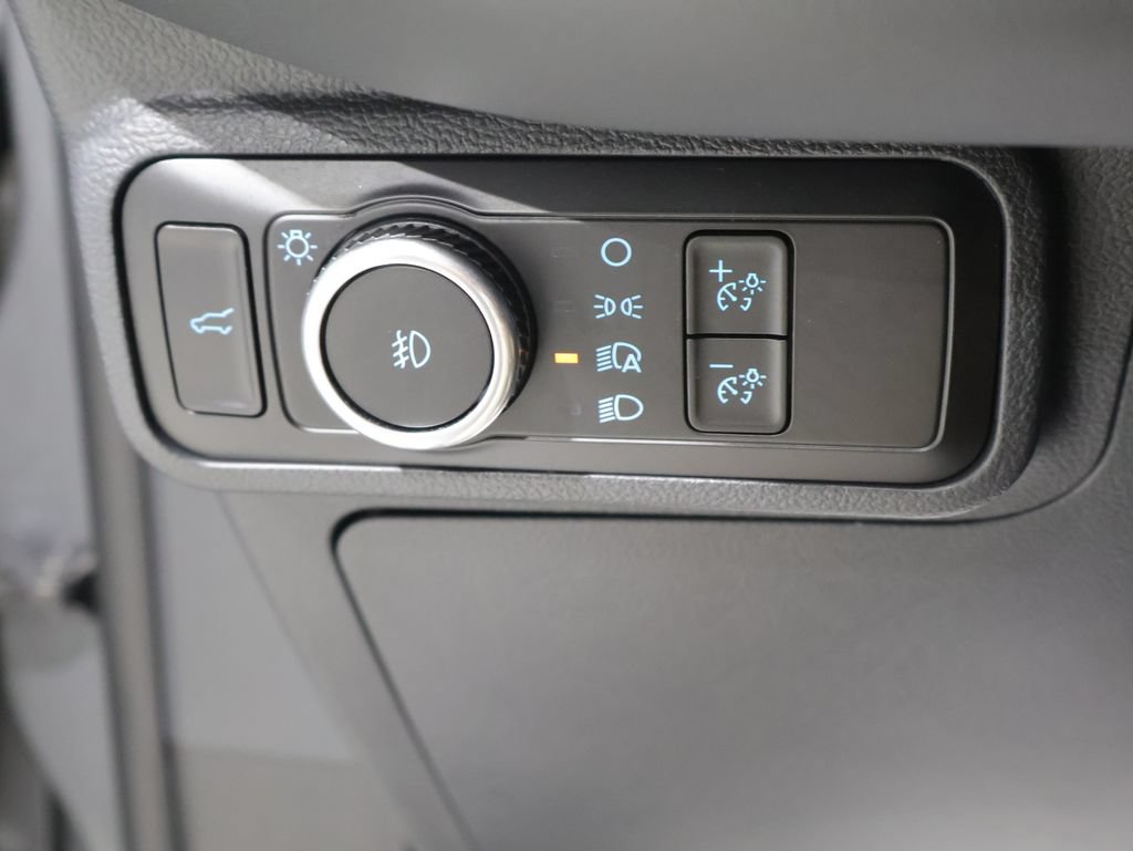 Used 2025 Ford Explorer ST-Line AWD/4WD image 32