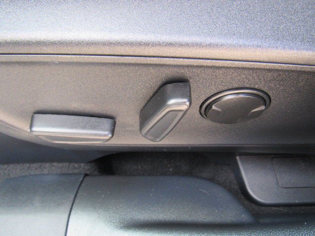 Used 2025 Ford Escape Platinum AWD/4WD image 10