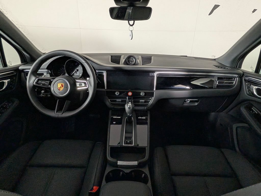 New 2026 Porsche Macan AWD/4WD image 20