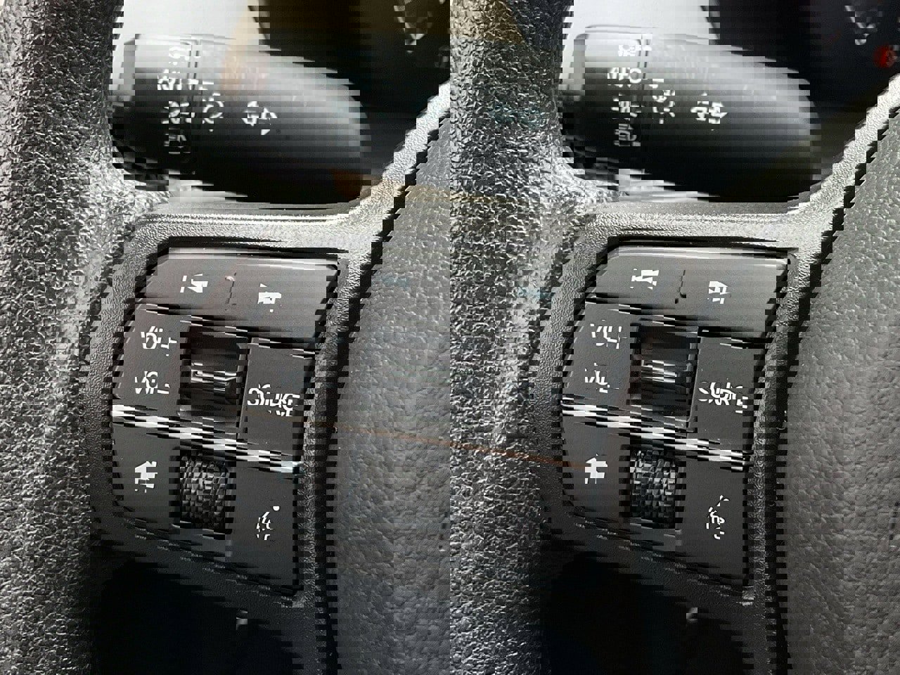 Used 2025 Honda HR-V LX image 23