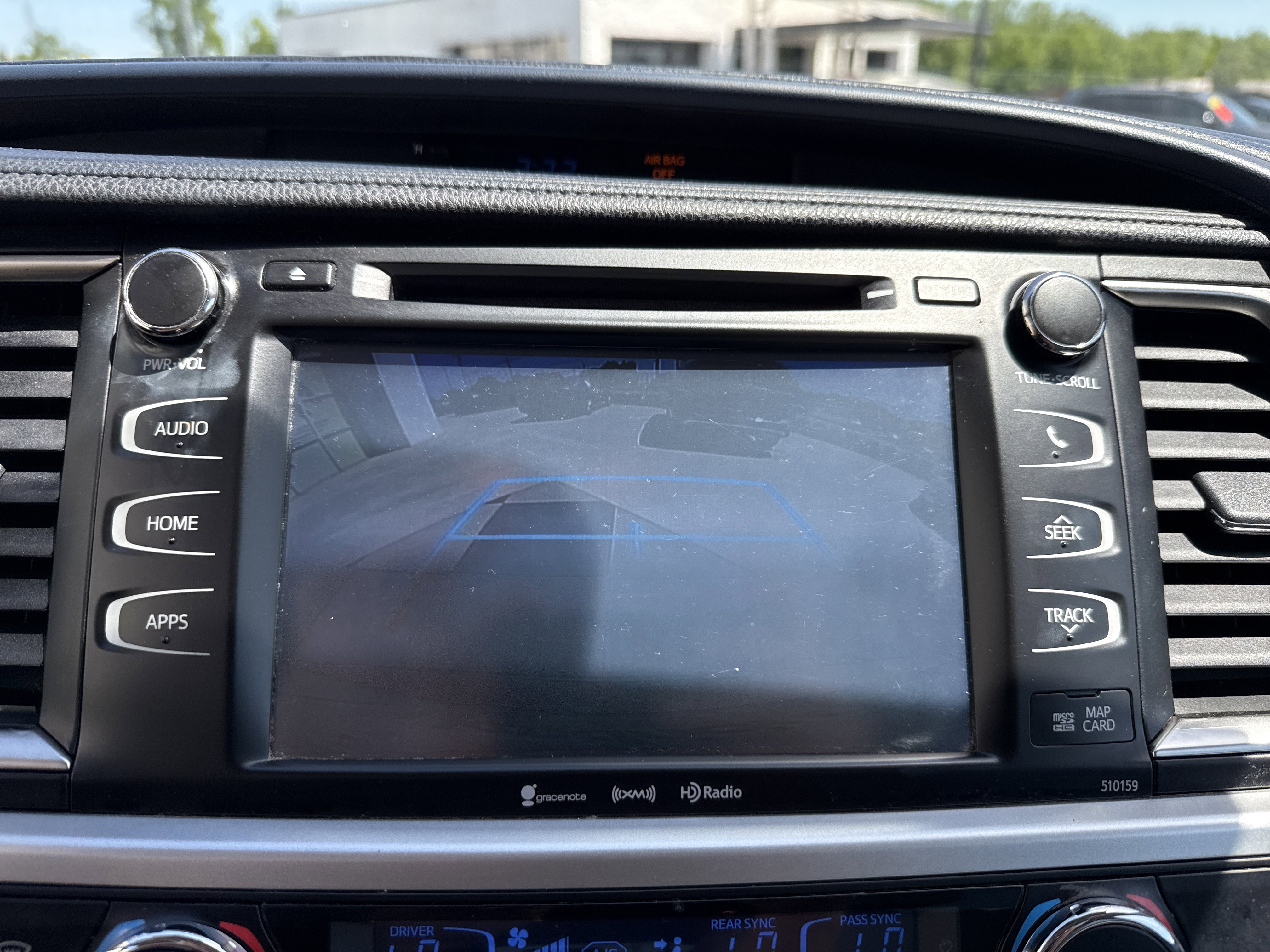 Used 2016 Toyota Highlander XLE AWD/4WD image 25