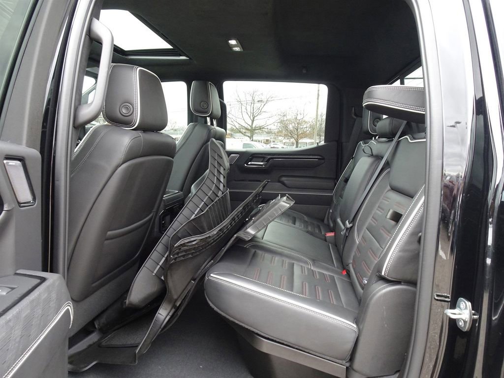 Used 2023 GMC Sierra 1500 AT4X image 18
