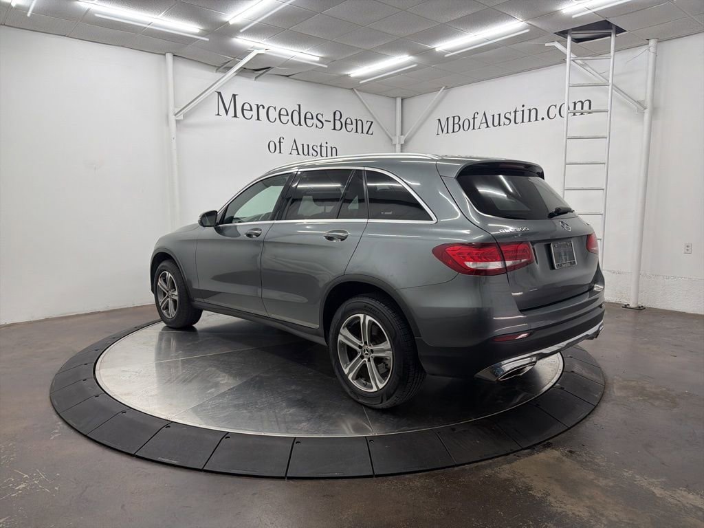 Used 2019 Mercedes-Benz GLC 300 4MATIC image 5