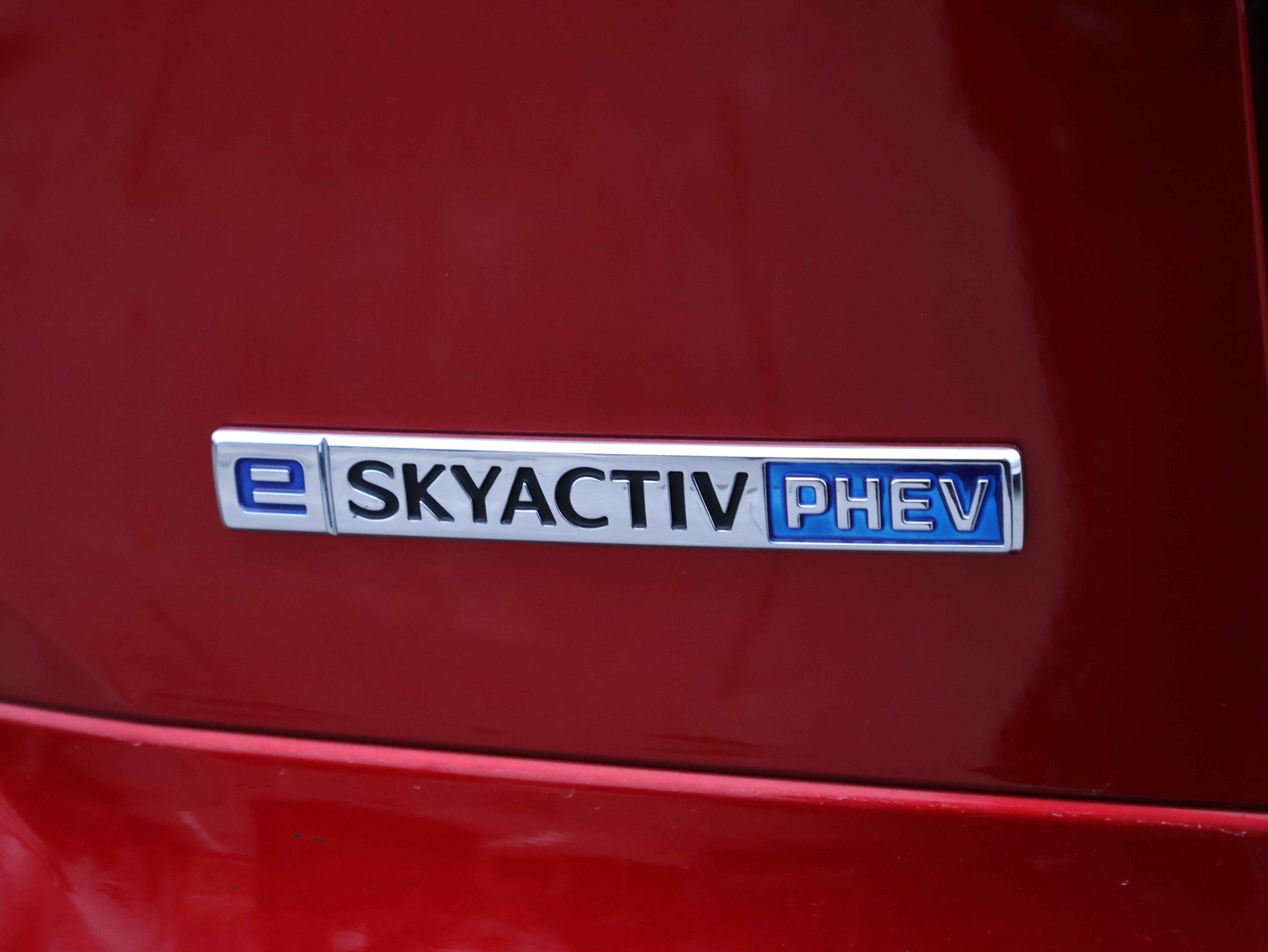 Used 2025 MAZDA CX-70 Plug-In Hybrid w/ Premium Pkg image 17