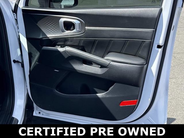 Used 2023 Kia Sorento SX image 8