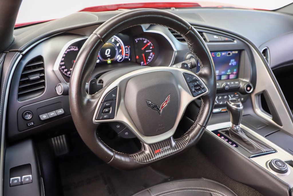 Used 2017 Chevrolet Corvette Z06 w/ Z07 Performance Package RWD image 19