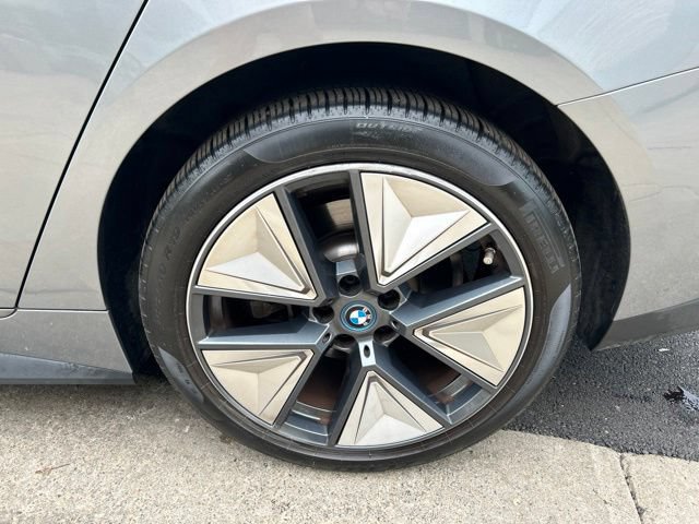 Used 2023 BMW i4 eDrive40 RWD image 36