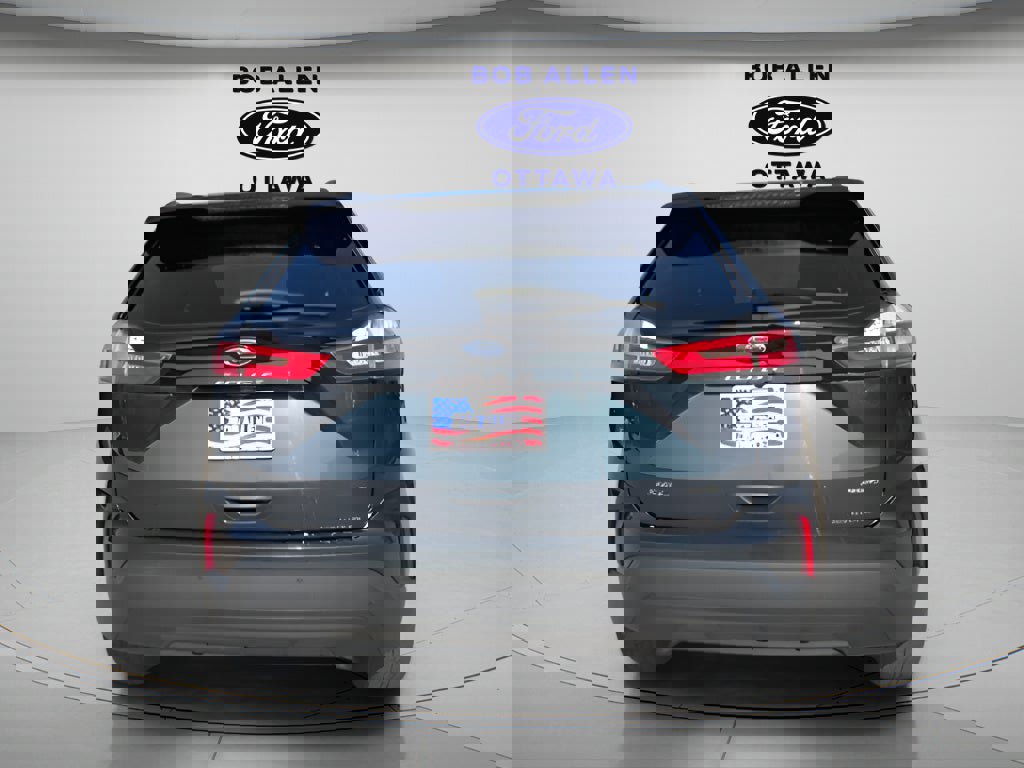 Used 2022 Ford Edge SEL w/ Sport Appearance Package image 6