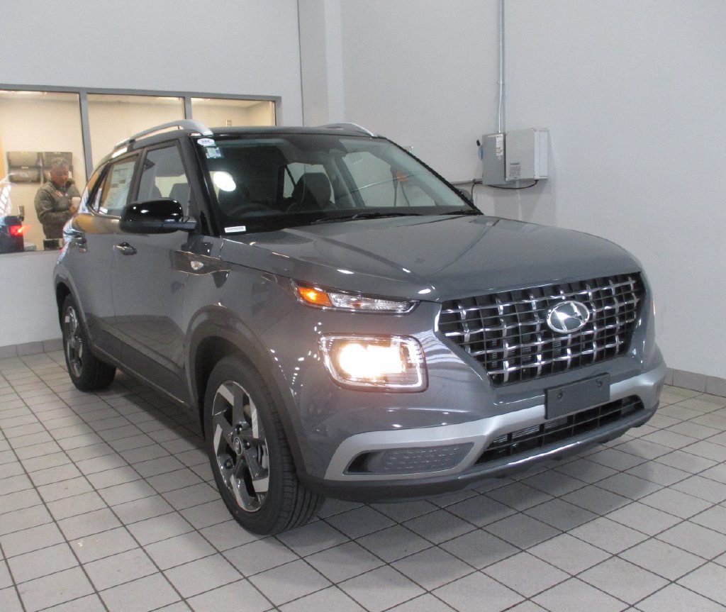 New 2026 Hyundai Venue SEL FWD image 1