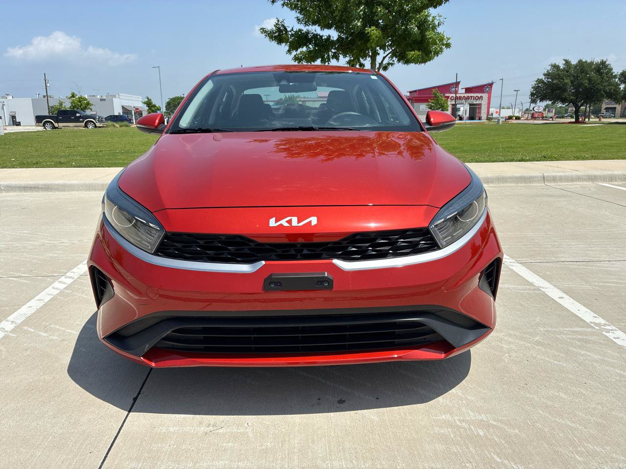 Used 2022 Kia Forte LXS w/ LXS Technology Package FWD image 2