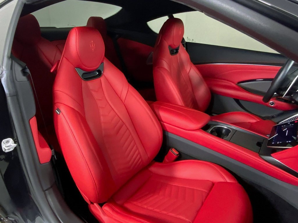 Used 2024 Maserati GranTurismo Trofeo image 38