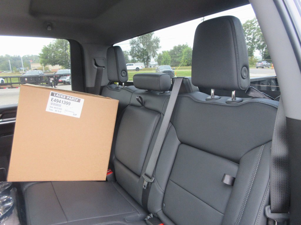 New 2026 GMC Sierra 3500 SLT w/ SLT Convenience Package image 17