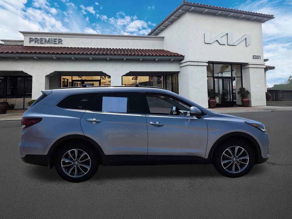 Used 2018 Hyundai Santa Fe SE FWD image 9