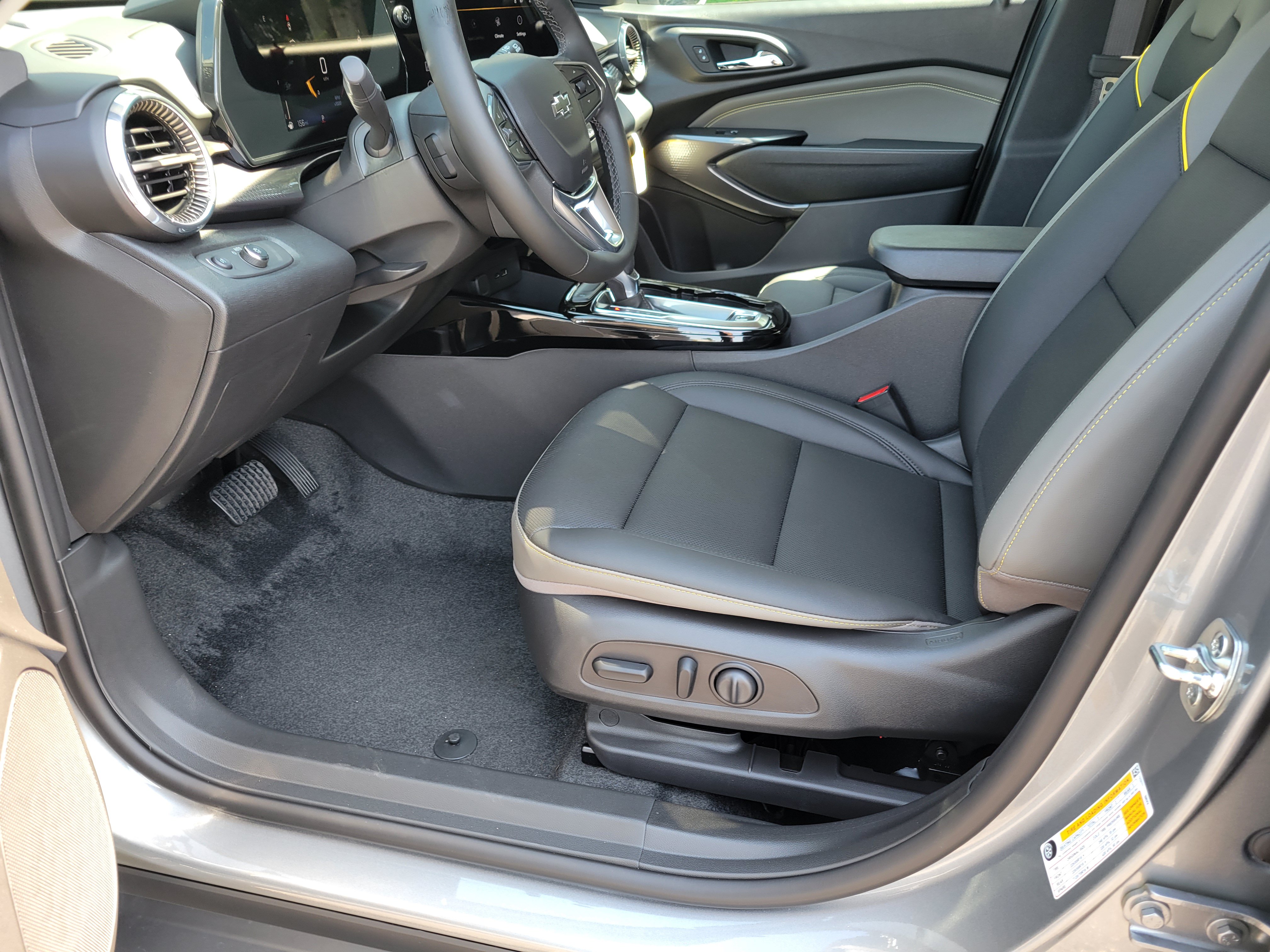 New 2026 Chevrolet Trax ACTIV w/ Driver Confidence Package FWD image 27