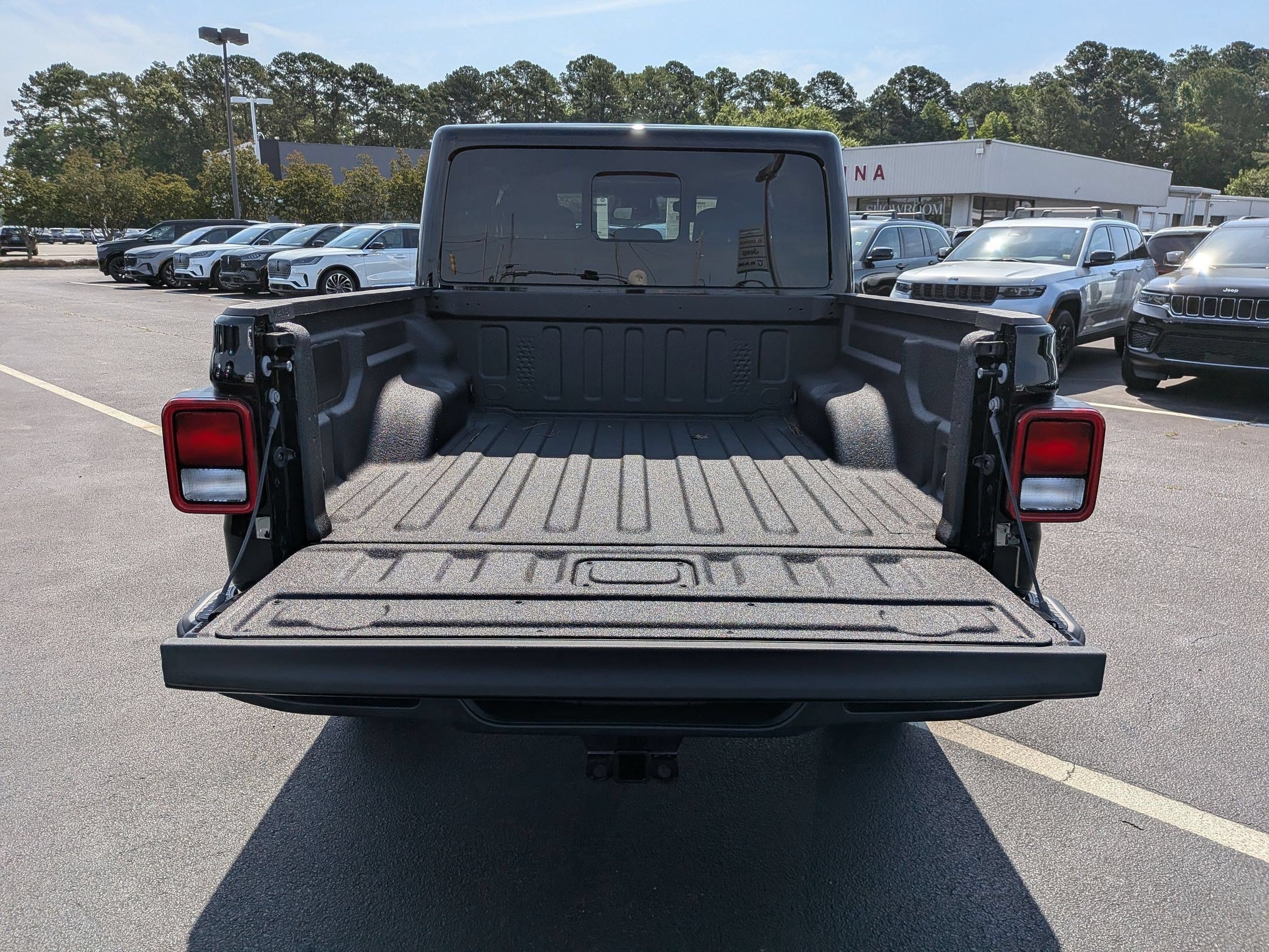 New 2026 Jeep Gladiator Sport AWD/4WD image 24