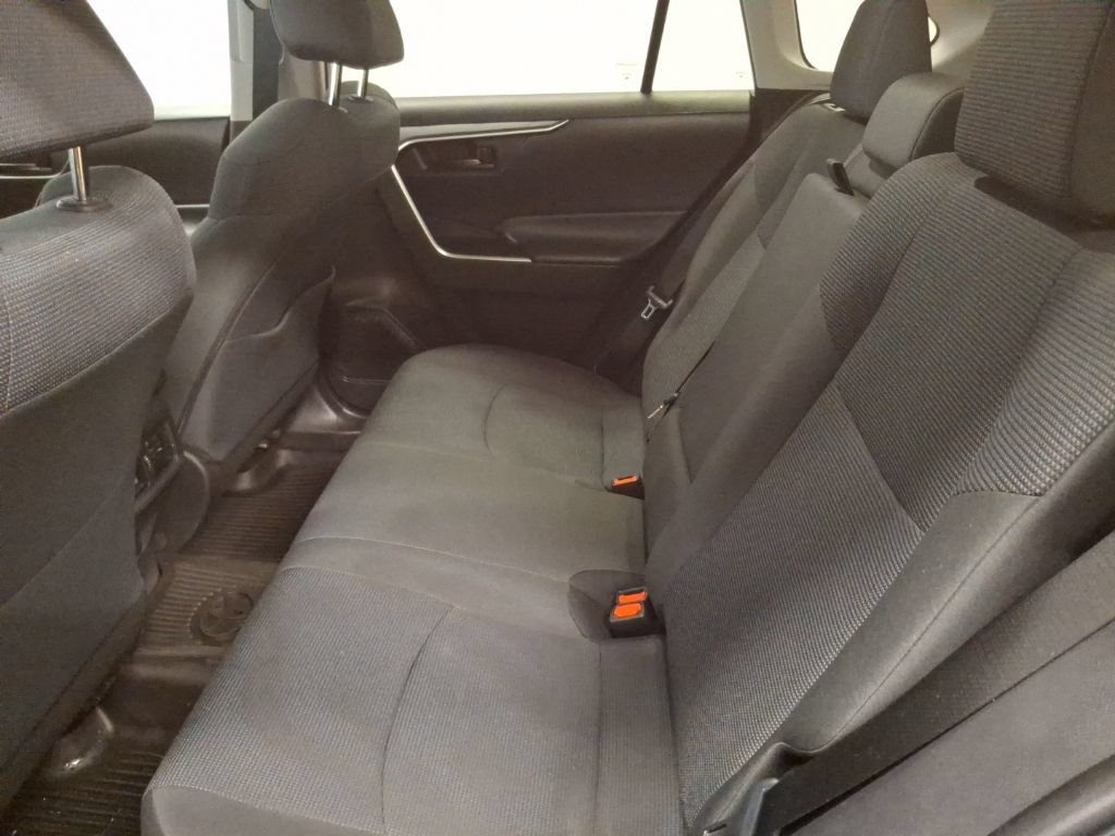 Used 2023 Toyota RAV4 LE AWD/4WD image 15