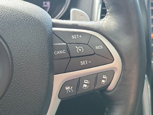 Used 2016 Jeep Grand Cherokee High Altitude AWD/4WD image 26