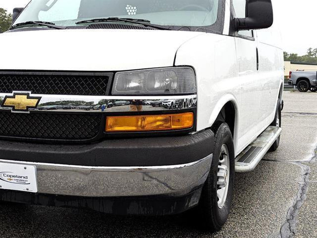 Certified 2025 Chevrolet Express 2500 w/ Driver Convenience Package RWD image 33