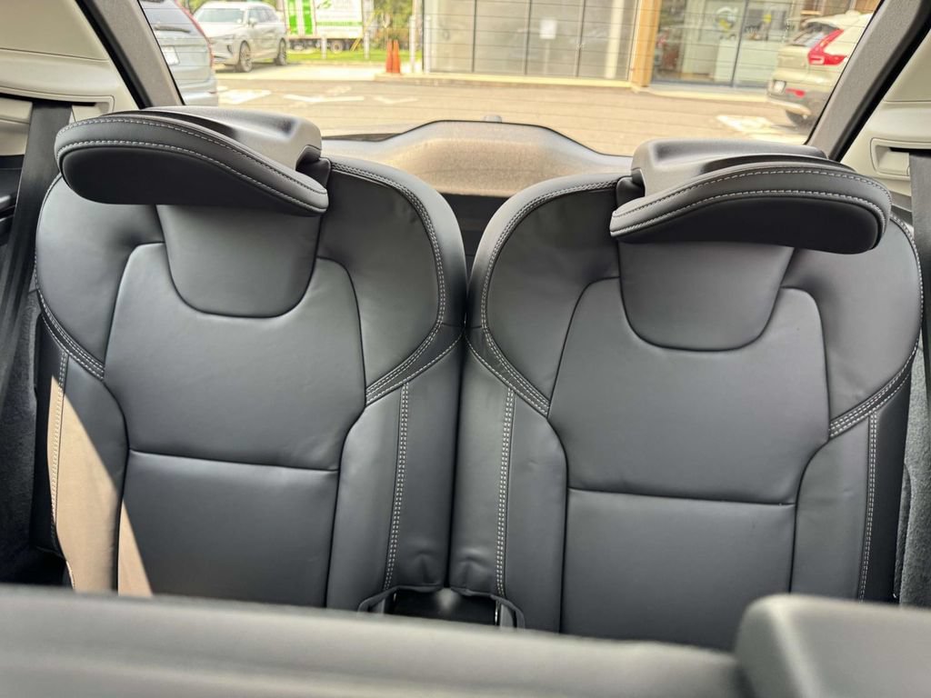 Certified 2026 Volvo XC90 B6 Ultra w/ Protection Package AWD/4WD image 14