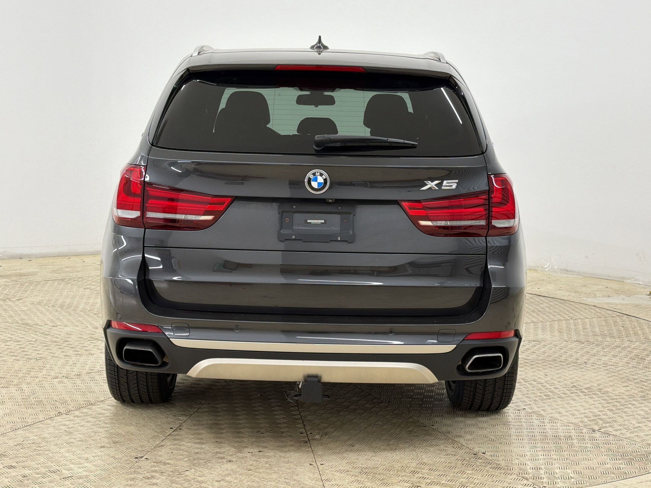 Used 2017 BMW X5 xDrive40e image 9