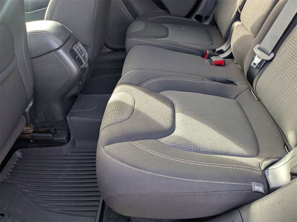 Used 2017 Jeep Cherokee Latitude w/ Safety/Convenience Group image 23