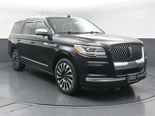Used 2022 Lincoln Navigator Black Label image 1