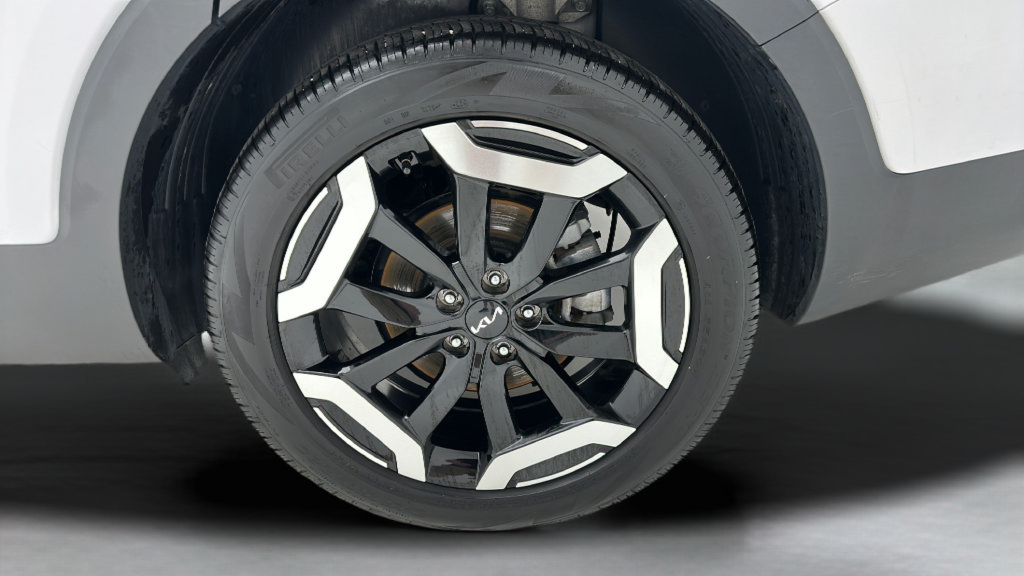 Used 2025 Kia Telluride S AWD/4WD image 8