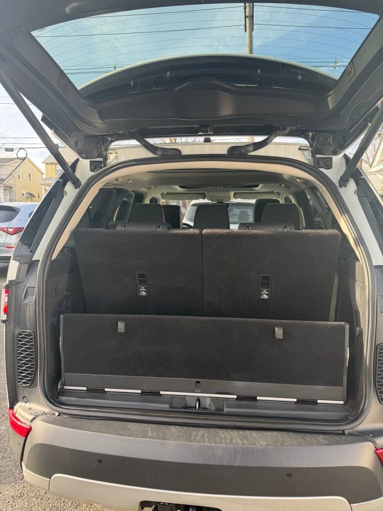 Used 2019 Land Rover Discovery HSE Luxury AWD/4WD image 15