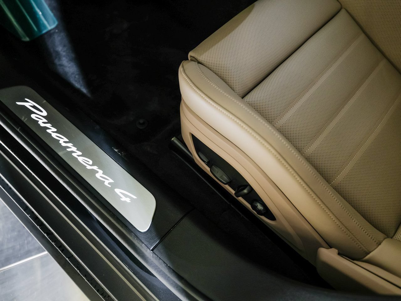 New 2026 Porsche Panamera 4 E-Hybrid AWD/4WD image 14