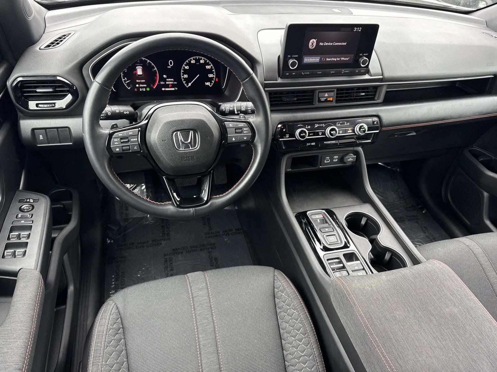 Used 2025 Honda Pilot Sport image 2