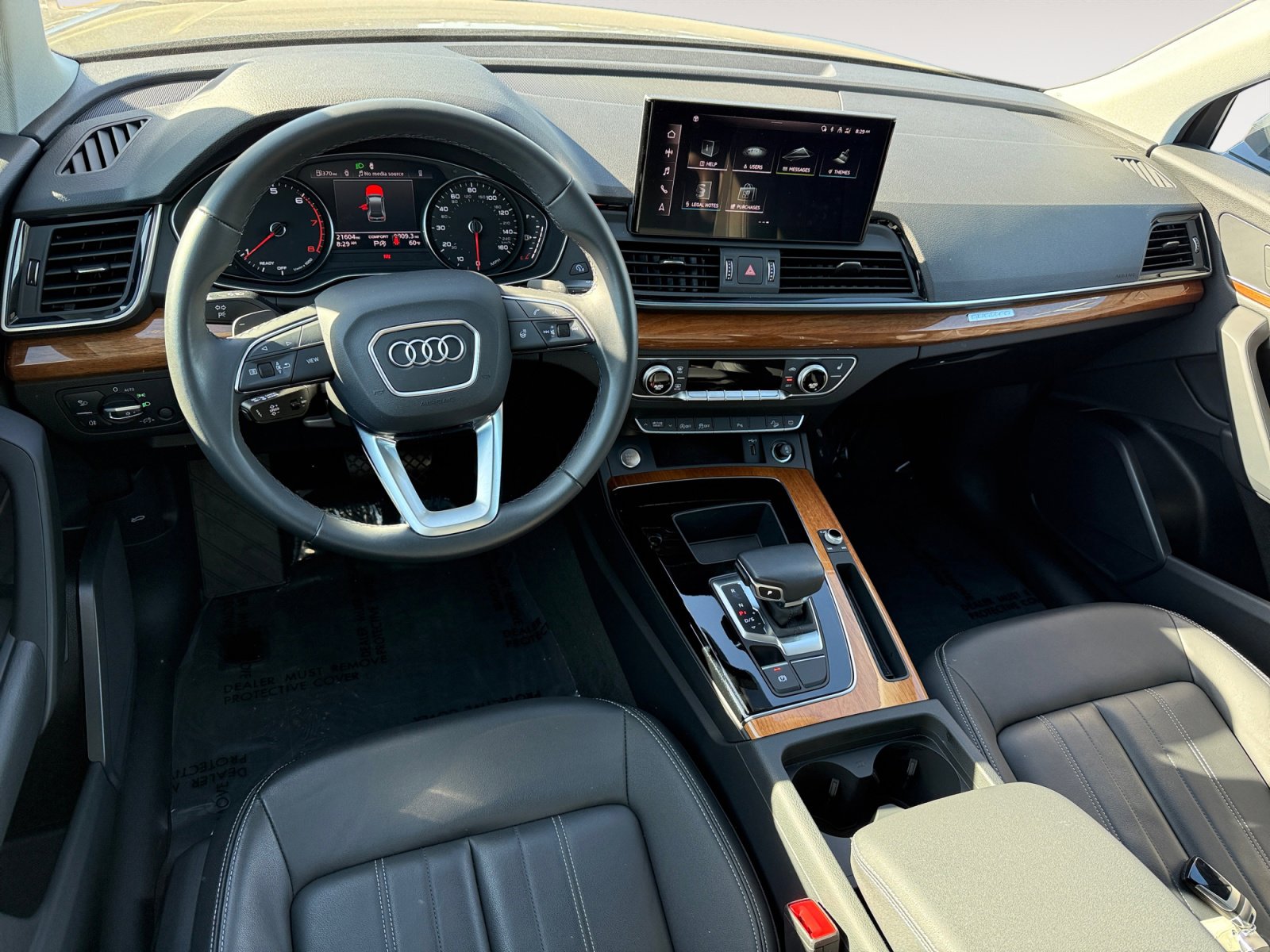 Used 2023 Audi Q5 2.0T Premium w/ Convenience Package image 15